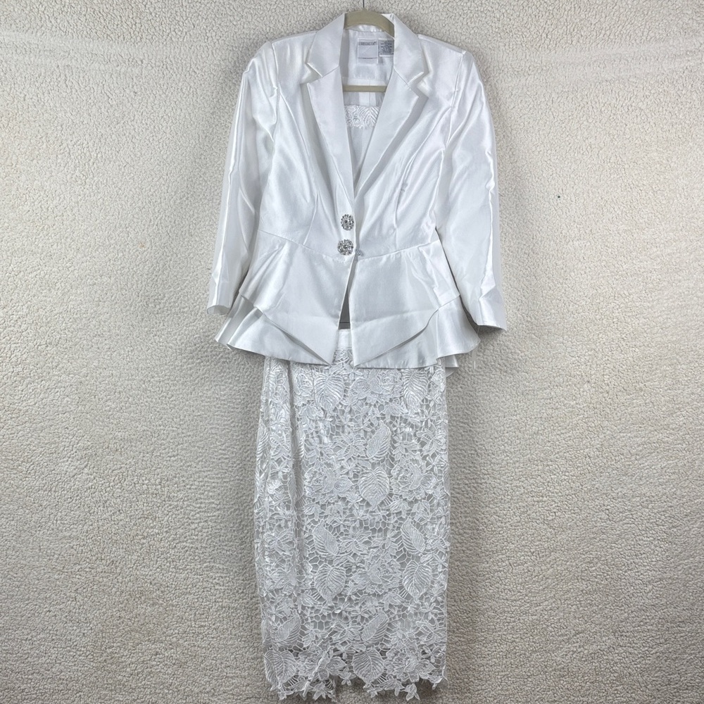 NWOT Regalia Womens White Two Piece Jacket And Lace Skirt Church Suits Size 8